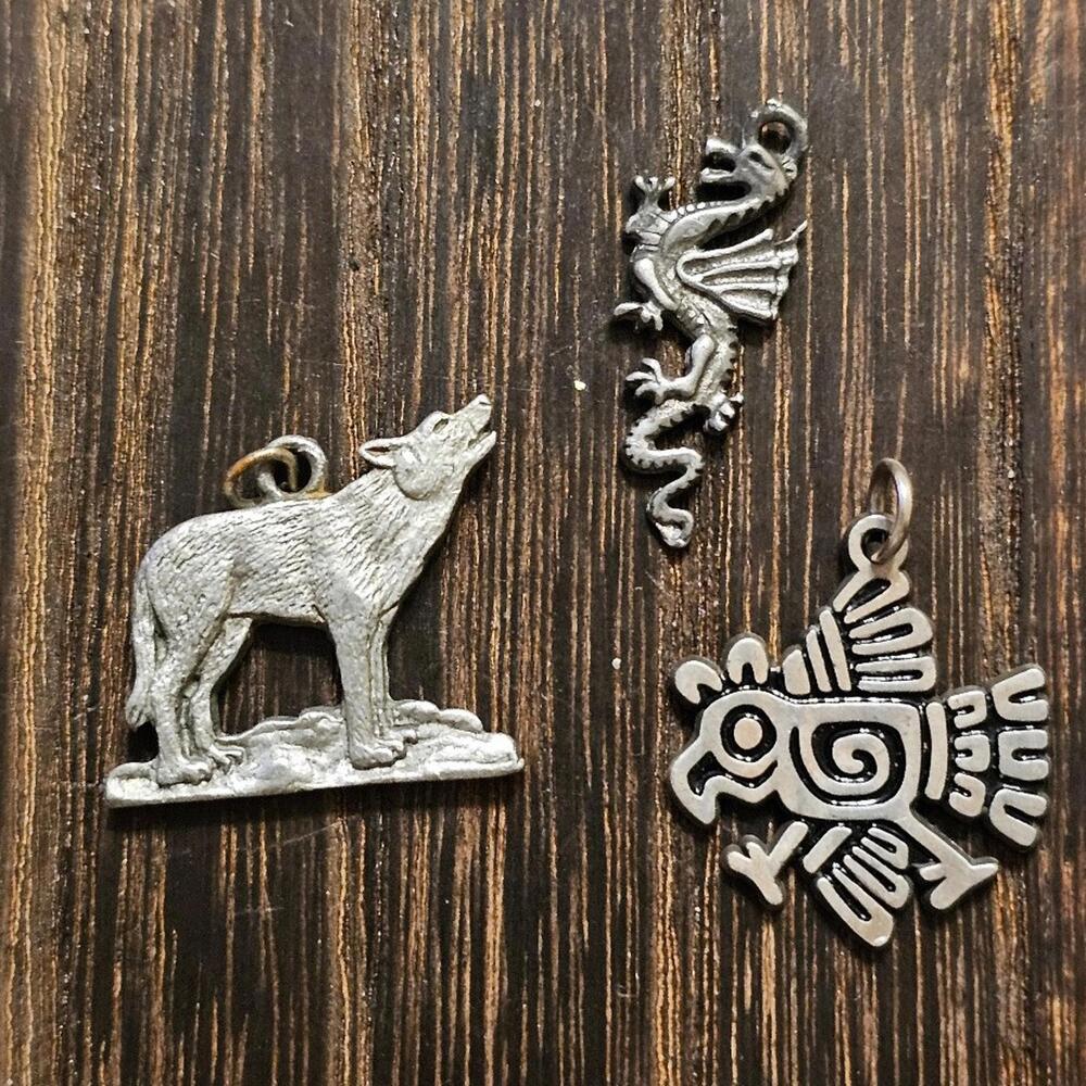 3 pendants